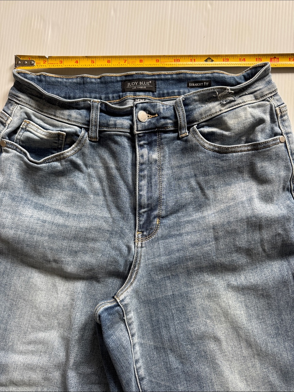 Judy Blue women’s straight leg jeans in Washed Denim Blue. Size 14W - Picture 5 of 13